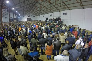 La Plataforma anuncia ante 8.000 personas que se manifestará para que se respeten las hectáreas declaradas de regadío