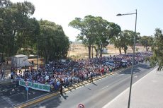 La Plataforma reúne en Huelva a más de 18.000 personas para luchar por la tierra y el agua del Condado